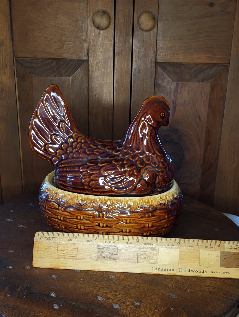 Hull Pottery Nesting Hen - Picture 11 of 14